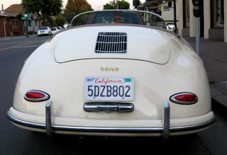 Illustration for article titled Porsche 356 Speedster Replica